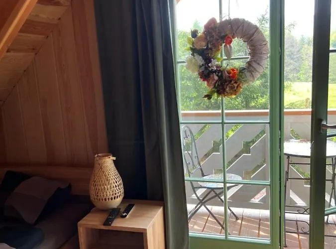 Pod Trojmorskim Wierchem 미에드지레시