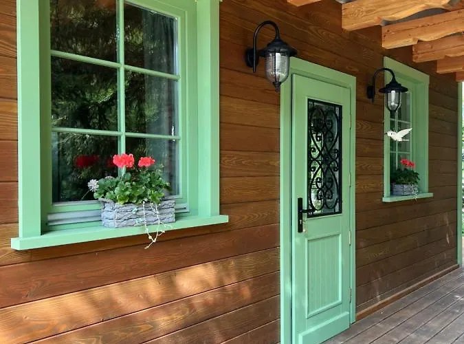 Pod Trojmorskim Wierchem * 미에드지레시