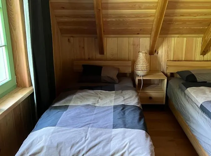 Pod Trojmorskim Wierchem 미에드지레시